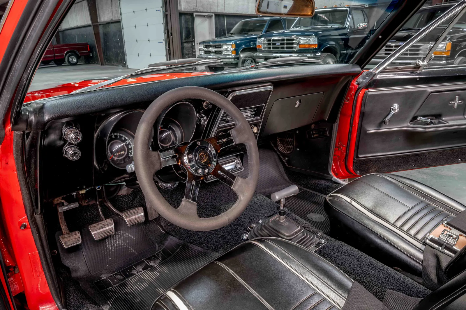 1967-Chevrolet-Camaro-RS-Viper Red-129195-46.jpg